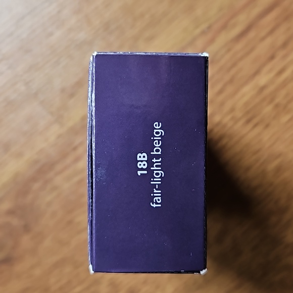 Tarte Amazonian Clay Foundation - Picture 3 of 5